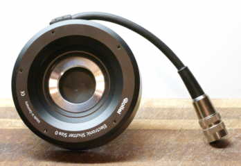 Rollei electronic shutter size 0 from the front with the screws removed